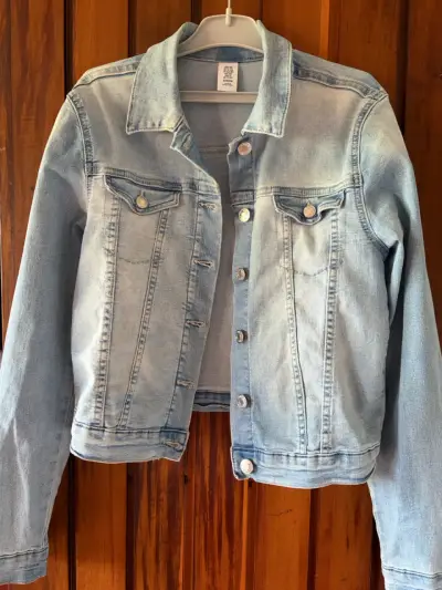 Chaqueta de mezclilla azul claro - miniatura 1