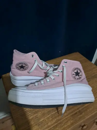 Zapatilla alta rosada Converse - miniatura 2