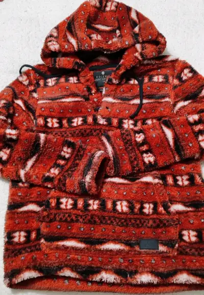 Polerón de invierno rojo estampado - miniatura 1