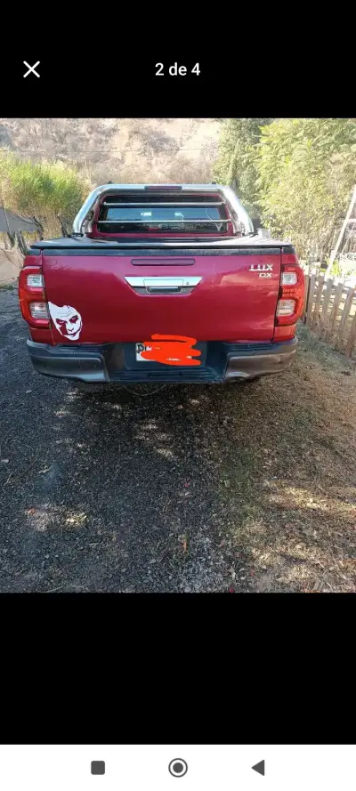 Camioneta pickup roja - miniatura 2