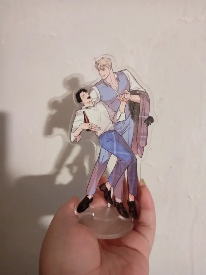 Rosas y Champaña figura acrílica