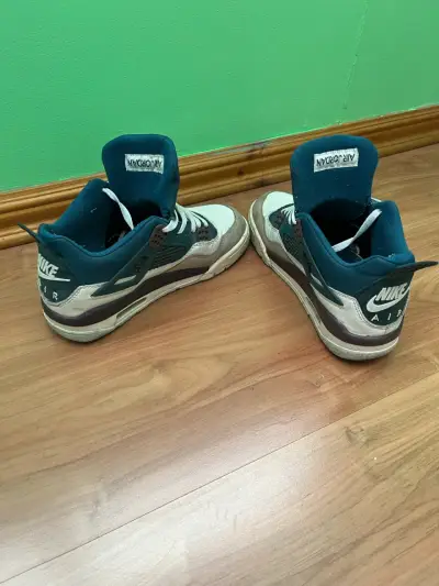 Zapatillas deportivas blancas y verdes - miniatura 4