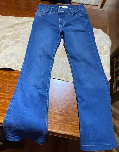 Jeans azul clásico - miniatura 1