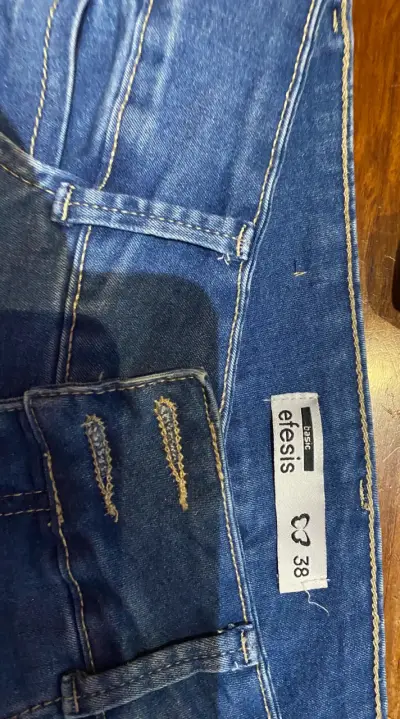 Jeans azul clásico - miniatura 2