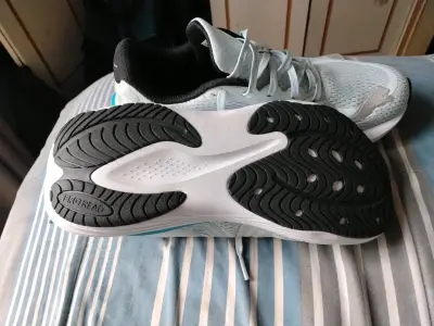 Zapatillas deportivas blancas - miniatura 4