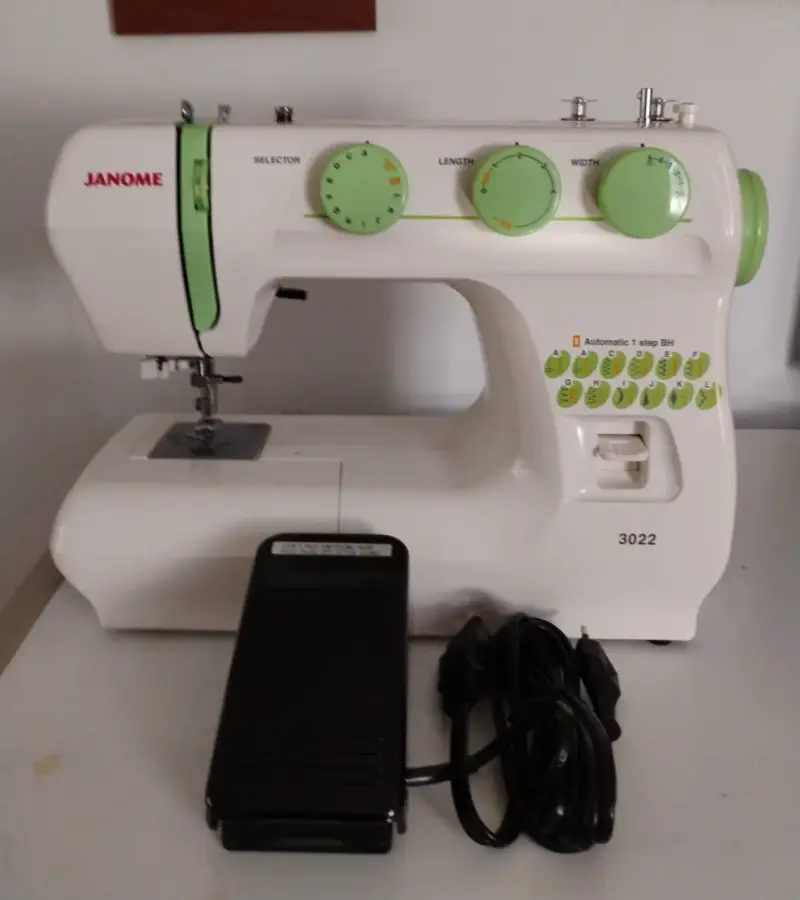 máquina de coser eléctrica marca Janome, - 3
