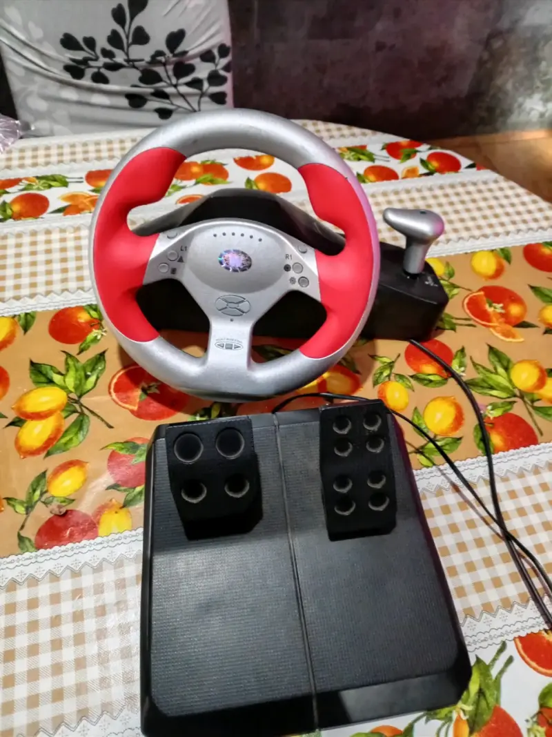 Manurio play 2 y pc - 2