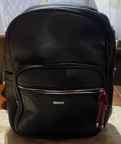 Mochila negra Ghost - miniatura 1
