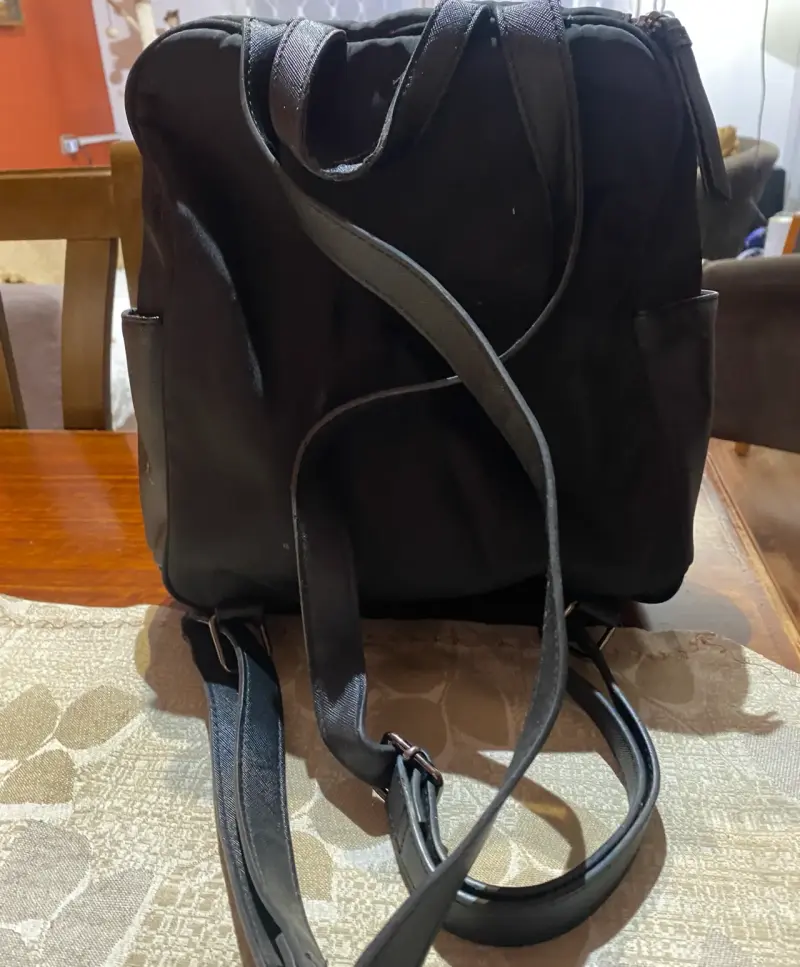 Mochila negra moderna - 3