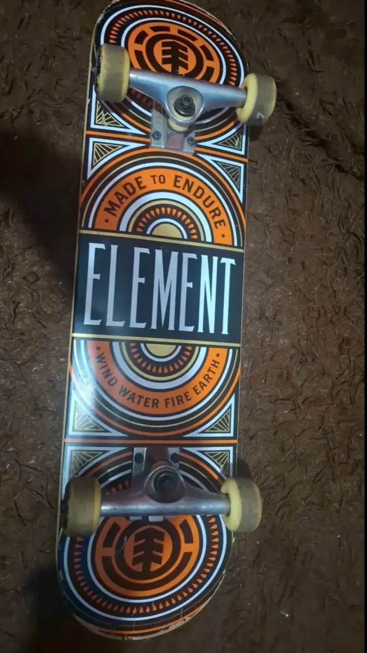 Tabla de skate de Element Peace Forum - 1