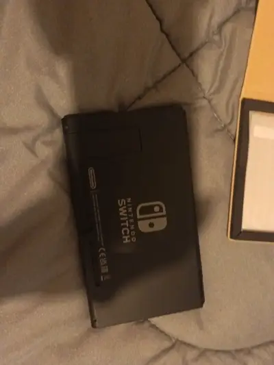 Consola de videojuegos con estuche - miniatura 6