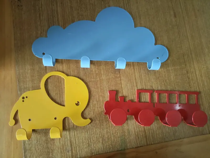 Set de percheros infantiles