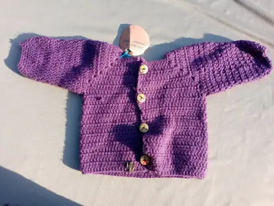 Chaleco tejido morado bebé - miniatura 2