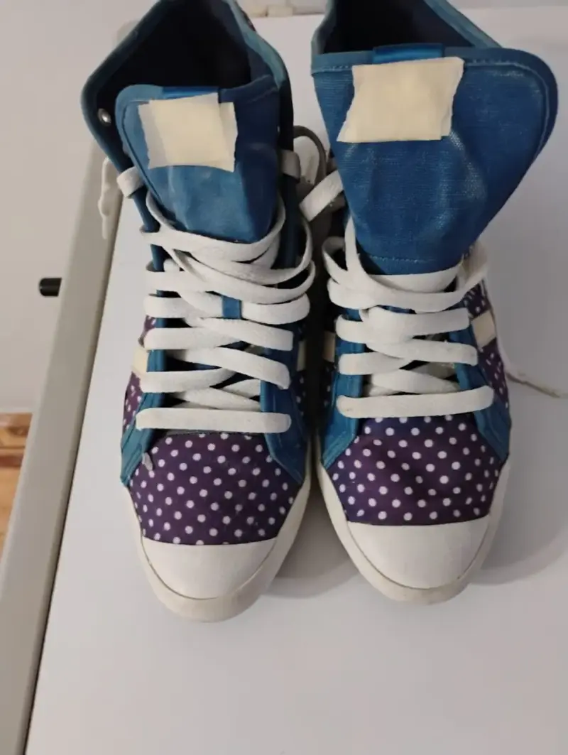Zapatillas Adidas altas de lunares - 2
