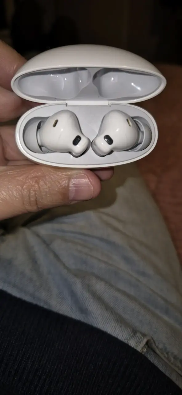 Auriculares inalámbricos blancos - 1