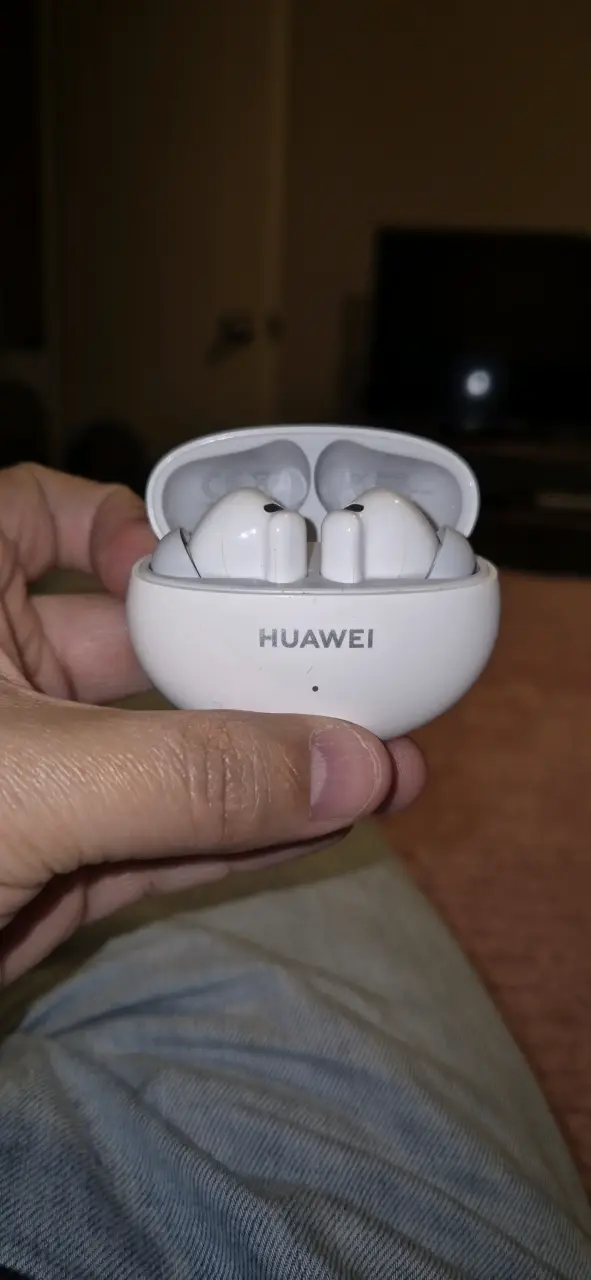 Auriculares inalámbricos blancos - 3
