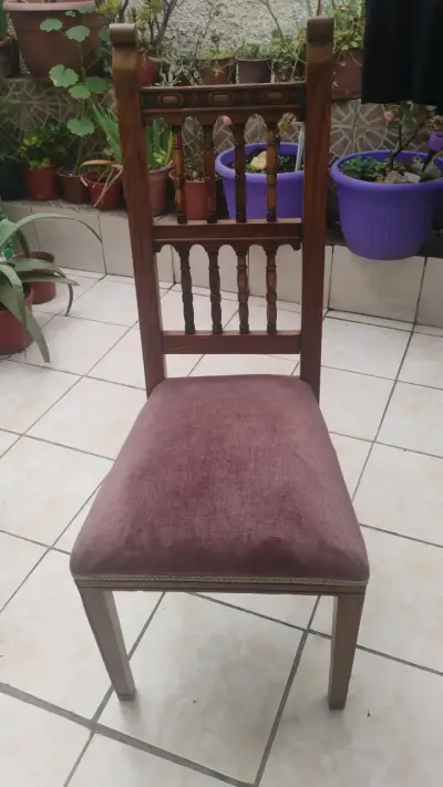 Silla de madera clásica - miniatura 3