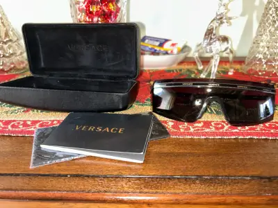 Gafas de sol Versace negras - miniatura 1