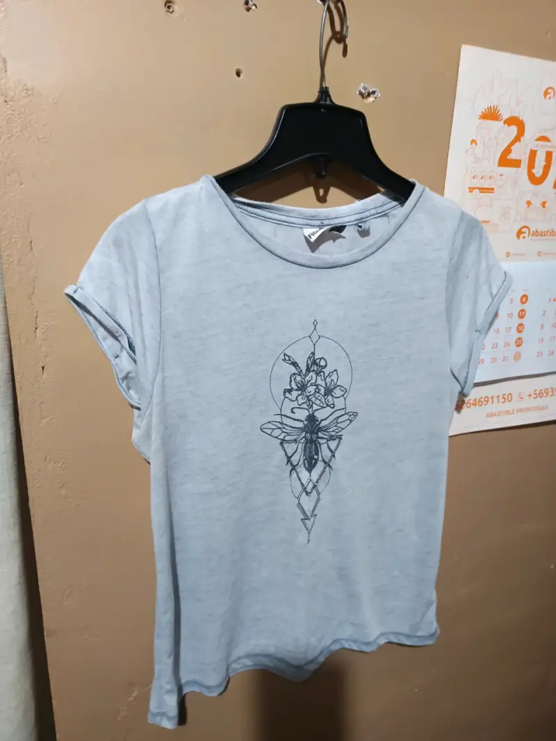 Polera bicolor manga larga de manga corta - 4