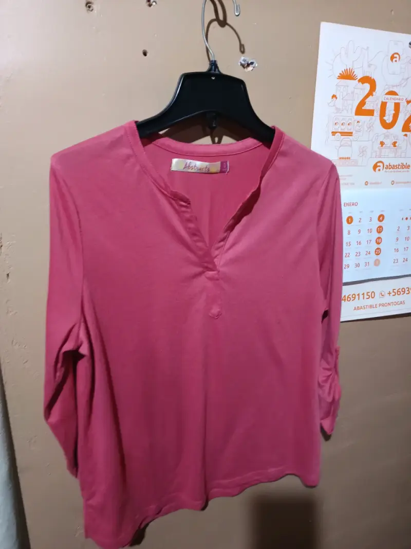 Polera bicolor manga larga de manga corta - 6