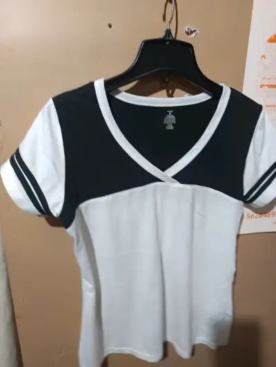 Polera bicolor blanco y negro - miniatura 1