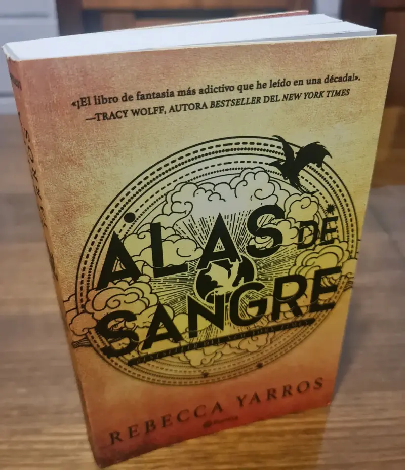 Libro 'Alas de Sangre' de Rebecca Yarros - 1