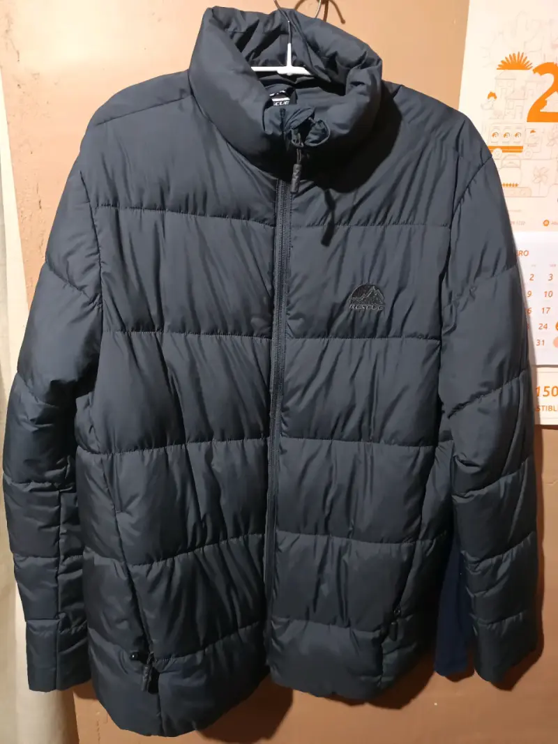 Chaqueta acolchada gris oscuro