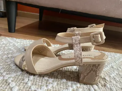 Sandalias beige Azaleia - miniatura 3