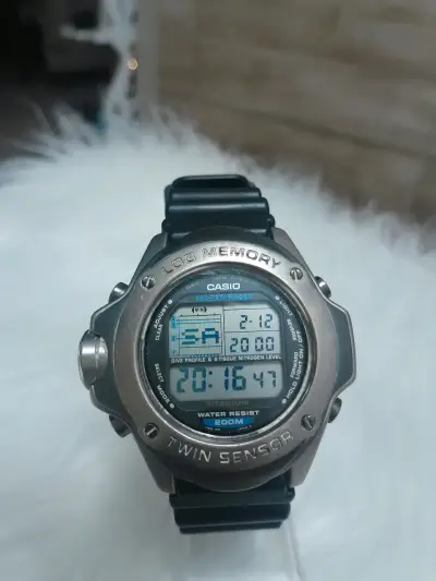 Reloj Casio Sea Pathfinder - miniatura 1