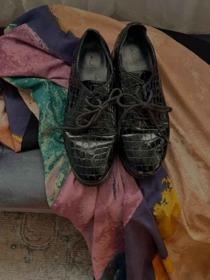 Zapatos Aldo negros de charol brillantes - 2