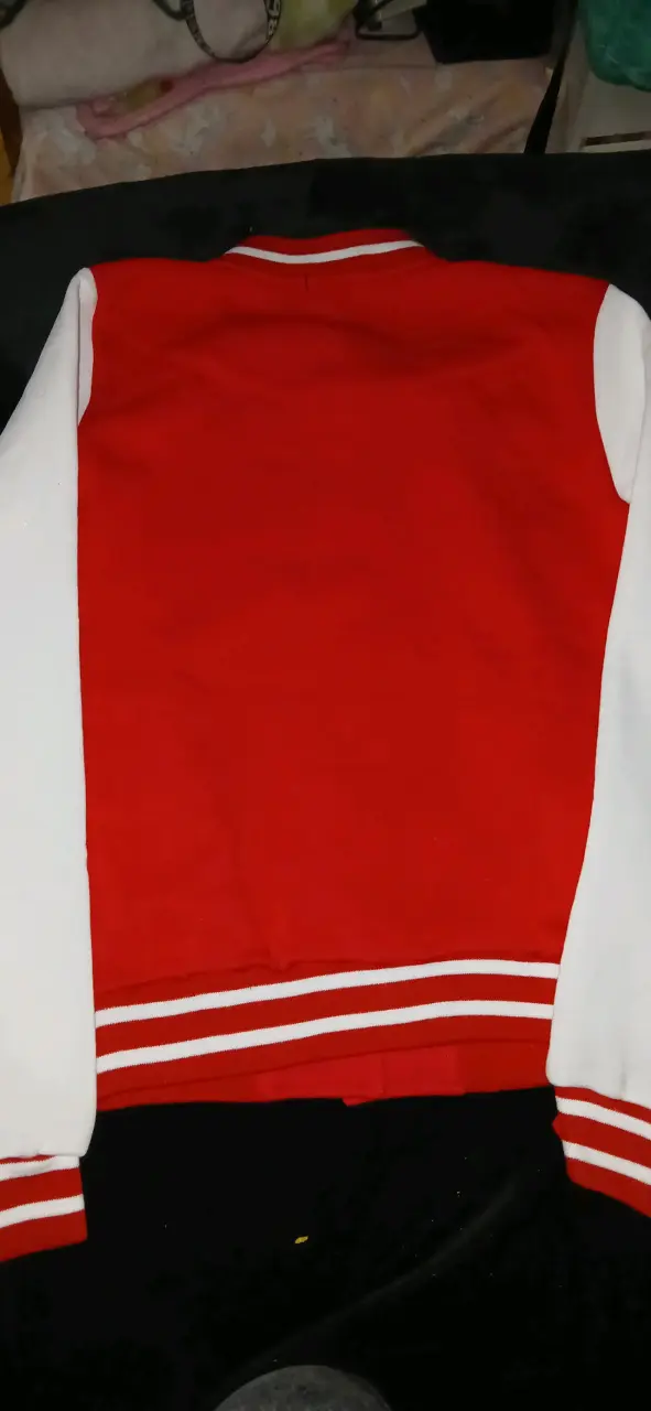 Chaqueta estilo universitario roja - 2