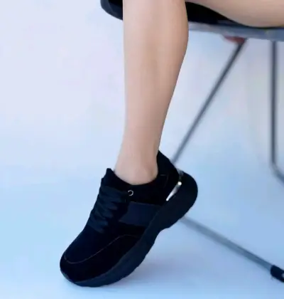 Zapatillas deportivas negras - miniatura 1