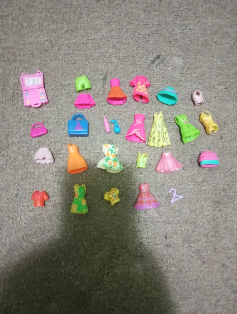 Casa de muñecas pollypocket con auto y accesorios - 4