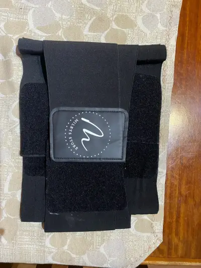 Cinturón lumbar negro - miniatura 1