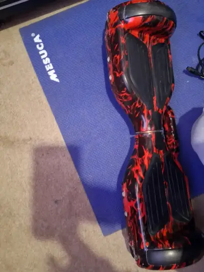 Hoverboard rojo con cargador - miniatura 4