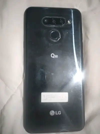 Celular LG Q60 en buen estado - miniatura 1