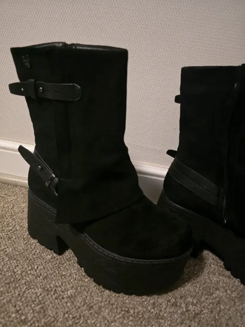 Botas negras de plataforma Gotta - 1