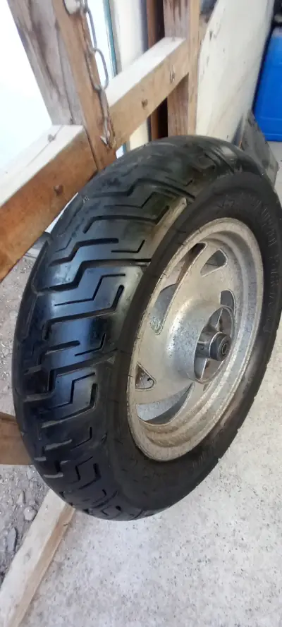 Llanta para moto con neumático - miniatura 3