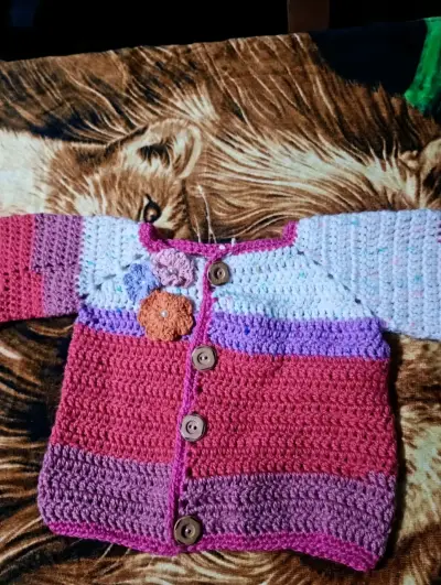 Chaleco tejido multicolor para niña - miniatura 2