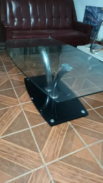 Mesa de centro de vidrio y metal - miniatura 3