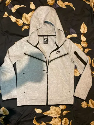 Conjunto Nike tech Talla M - miniatura 1