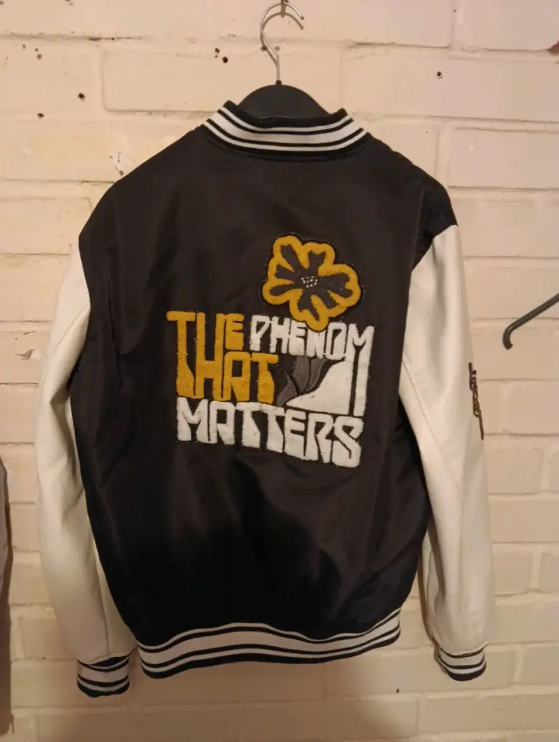 Chaqueta Zara varsity negra y blanca - 2
