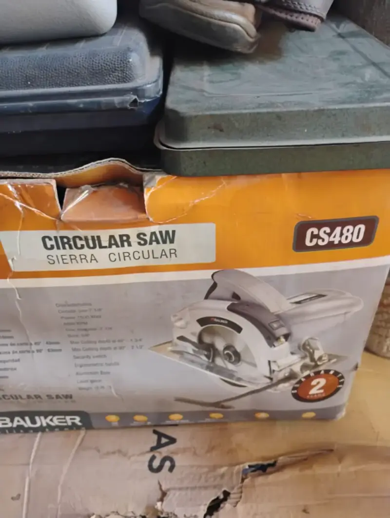 Sierra circular Bauker CS480