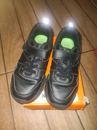 Zapatillas niño negras y rojas - miniatura 6