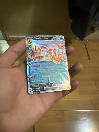 Tarjeta Charizard ex holográfica y greninja - miniatura 1