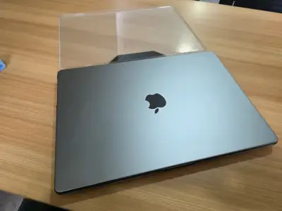 MacBook Pro M1 16" - miniatura 3