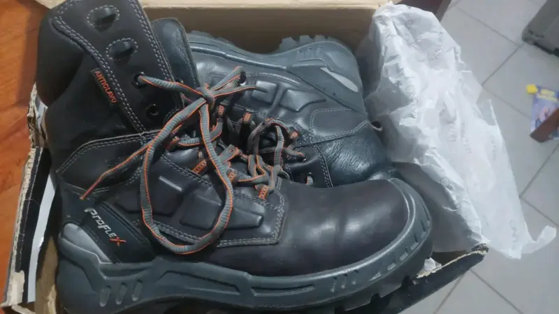 Botas de seguridad negras