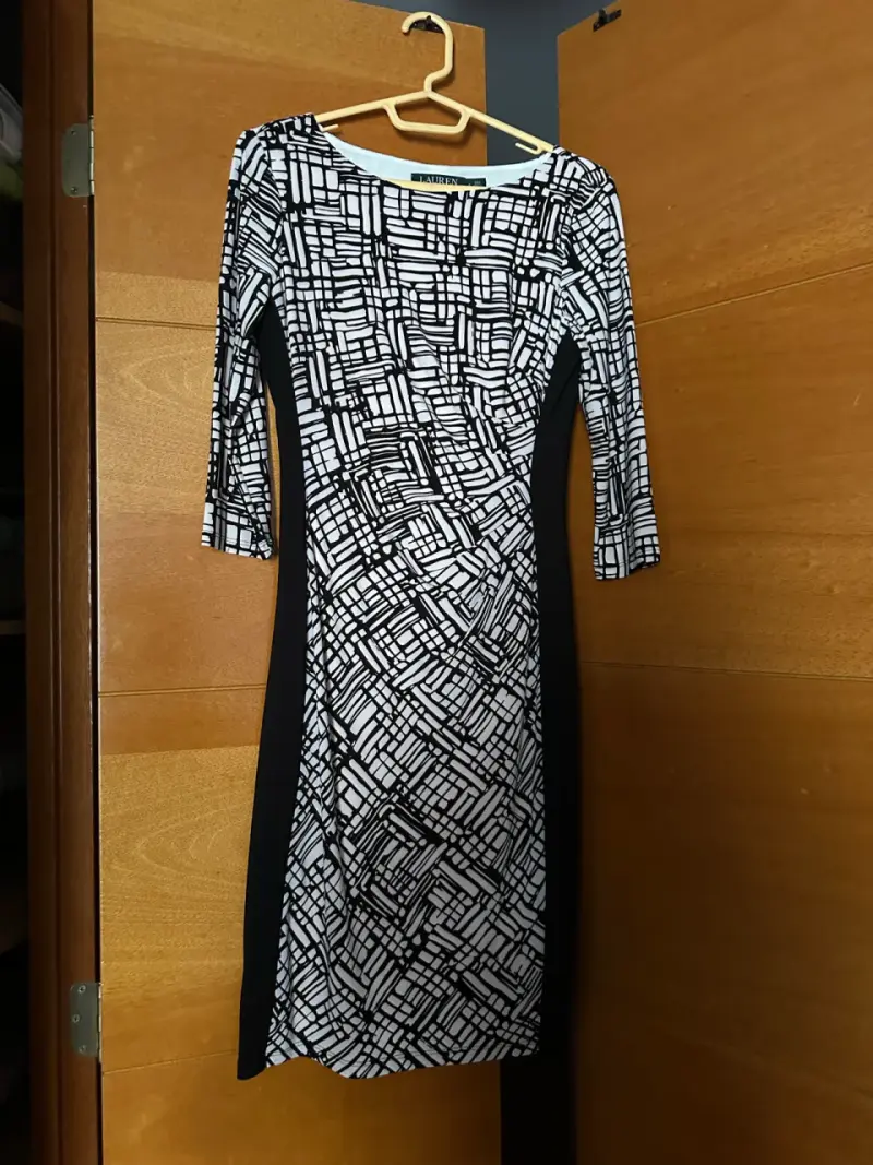 Vestido blanco y negro estampado