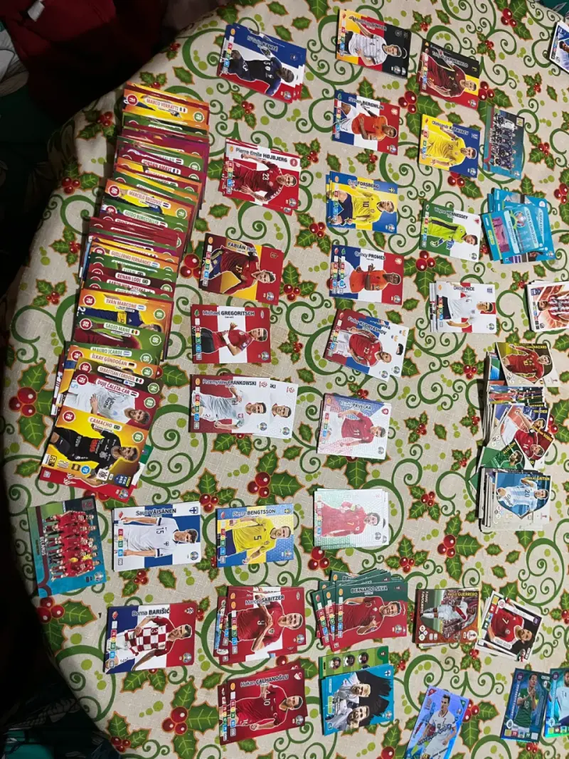 Cartas coleccionables FIFA y euro2020 - 2