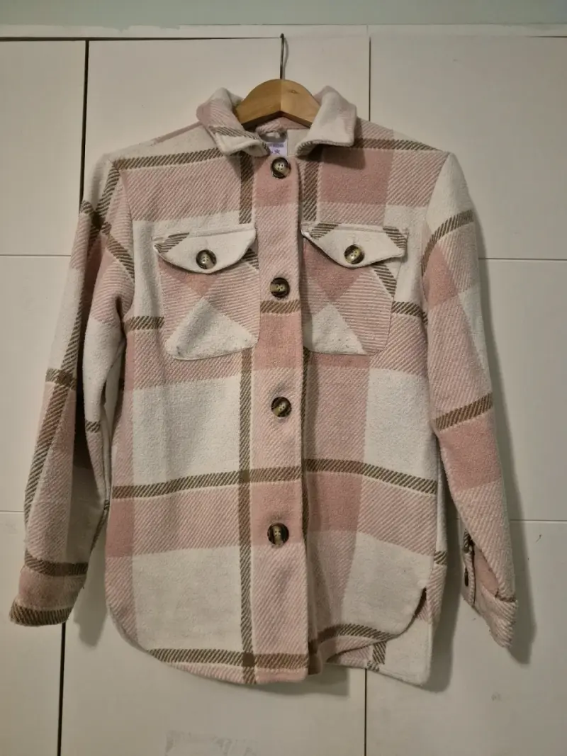 Chaqueta de cuadros rosa y beige